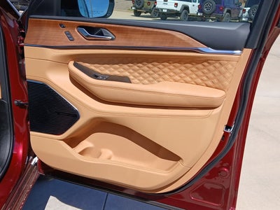 2025 Jeep Grand Cherokee GRAND CHEROKEE SUMMIT RESERVE 4X4