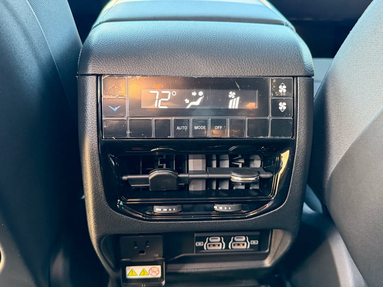 2025 Jeep Grand Cherokee L GRAND CHEROKEE L LAREDO X 4X4