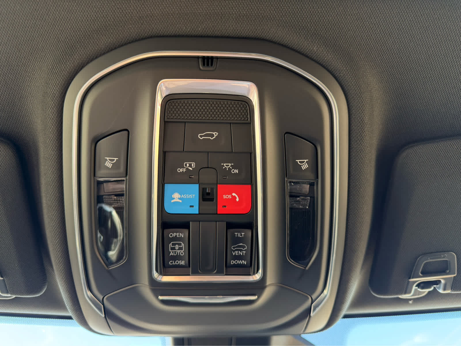 2025 Jeep Grand Cherokee L GRAND CHEROKEE L LAREDO X 4X4