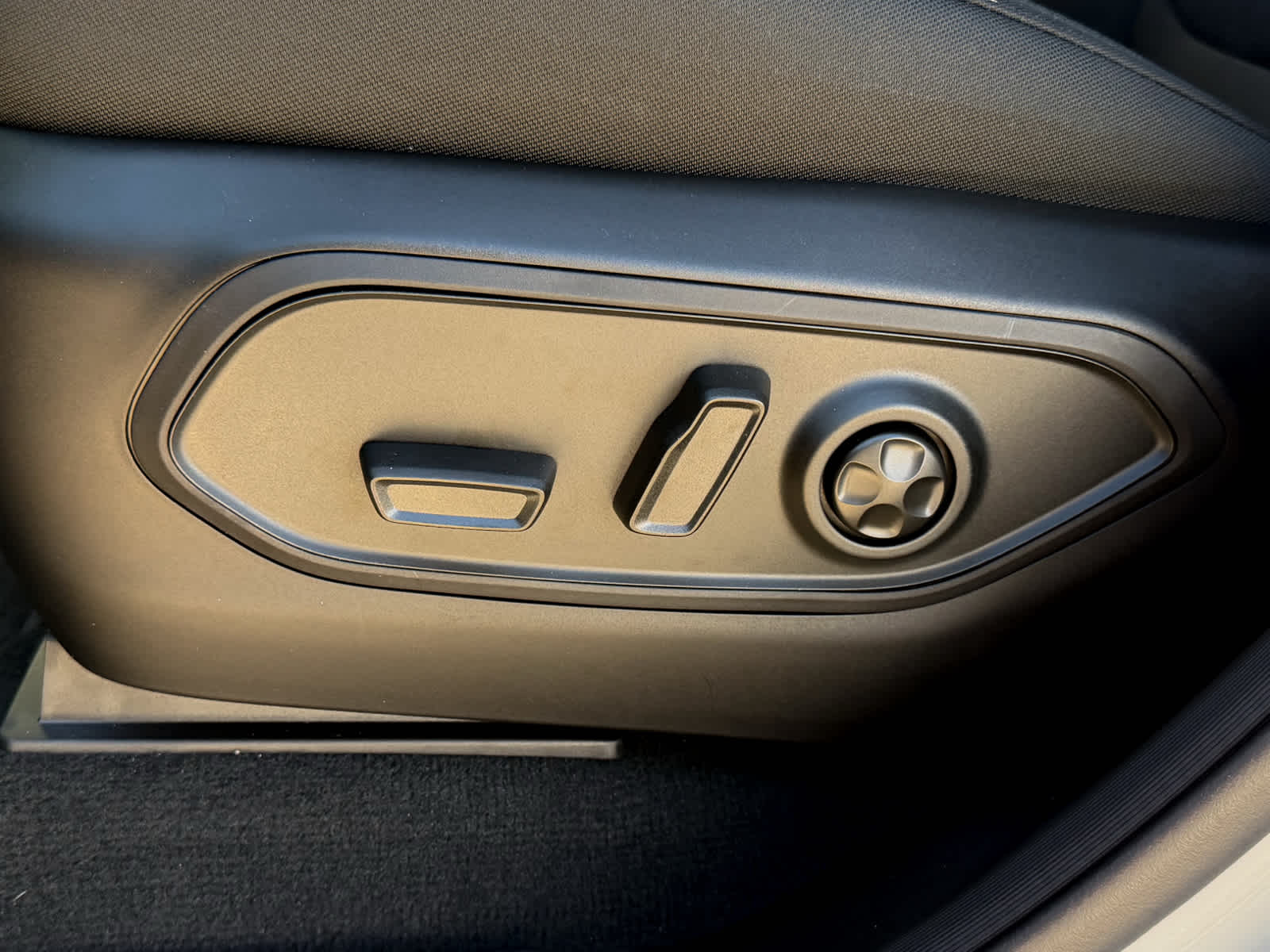 2025 Jeep Grand Cherokee L GRAND CHEROKEE L LAREDO X 4X4