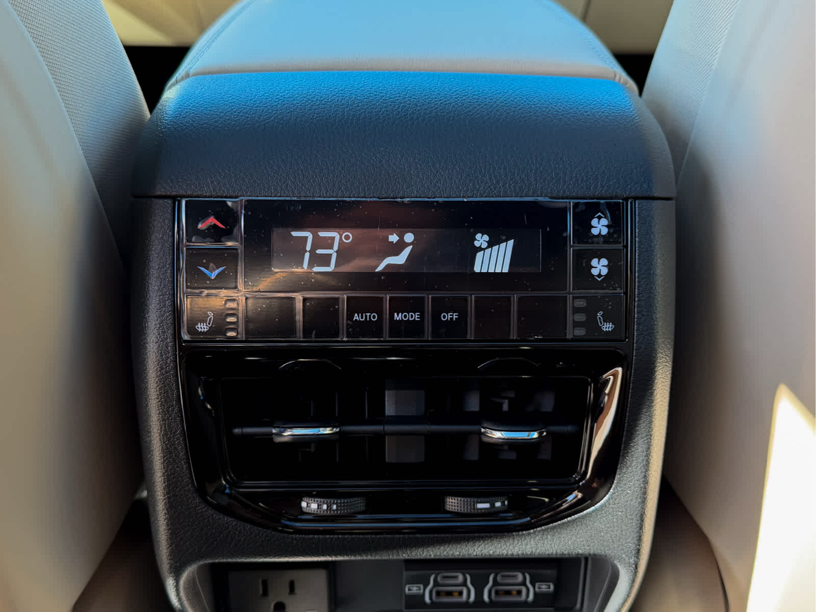 2025 Jeep Grand Cherokee L GRAND CHEROKEE L LIMITED 4X4