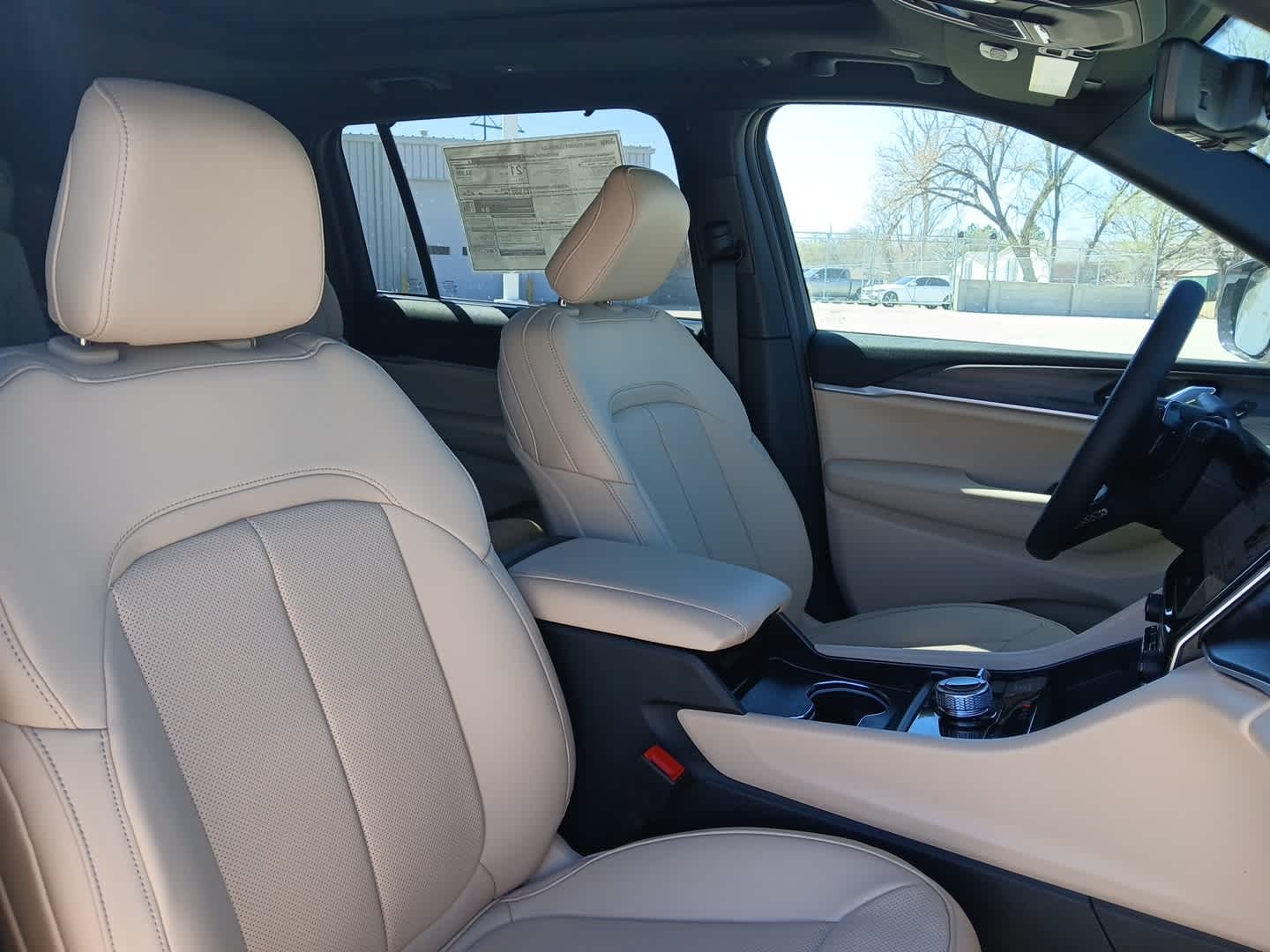 2025 Jeep Grand Cherokee L GRAND CHEROKEE L LIMITED 4X4