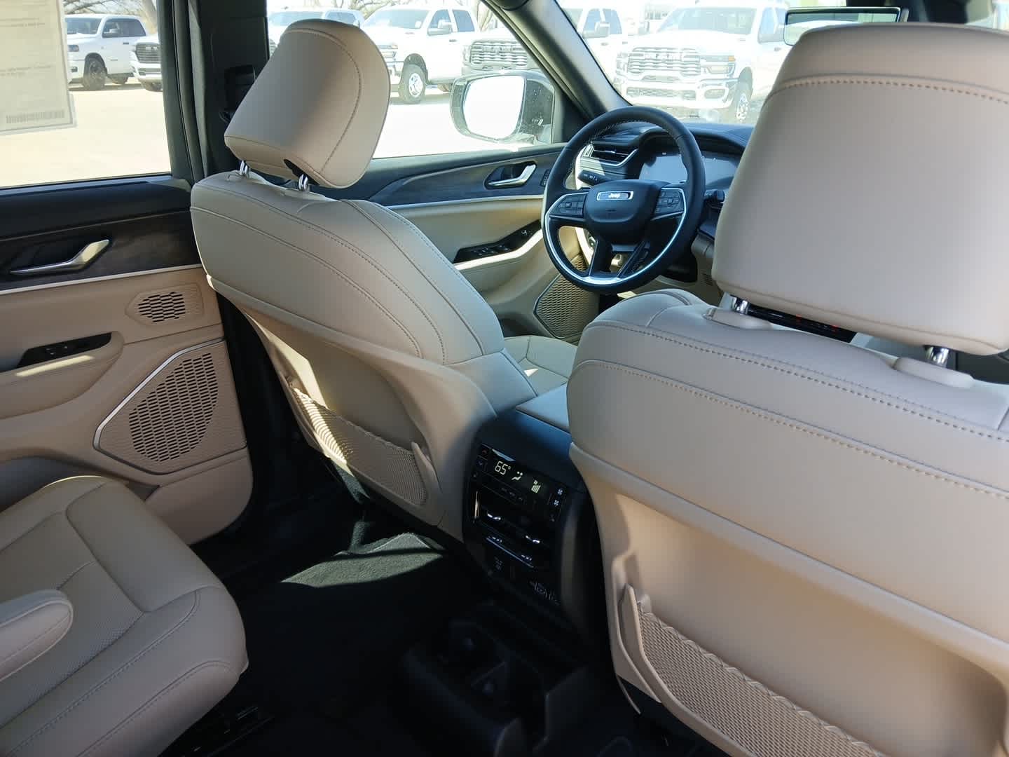 2025 Jeep Grand Cherokee L GRAND CHEROKEE L LIMITED 4X4