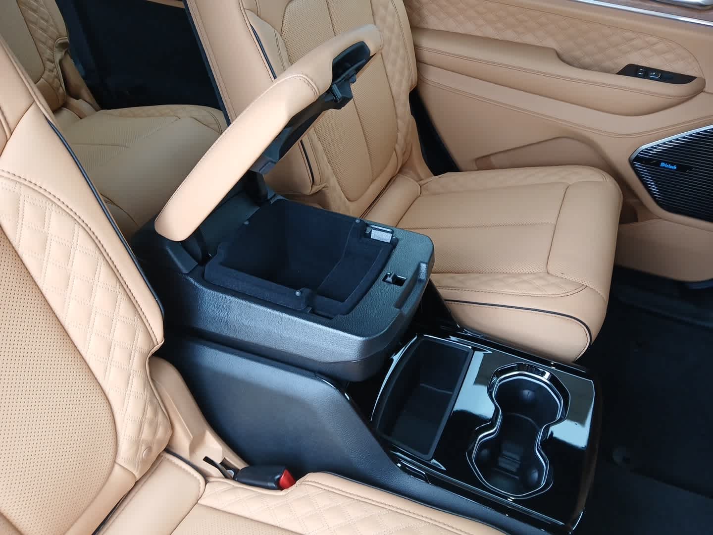 2026 Jeep Grand Cherokee L GRAND CHEROKEE L SUMMIT 4X4