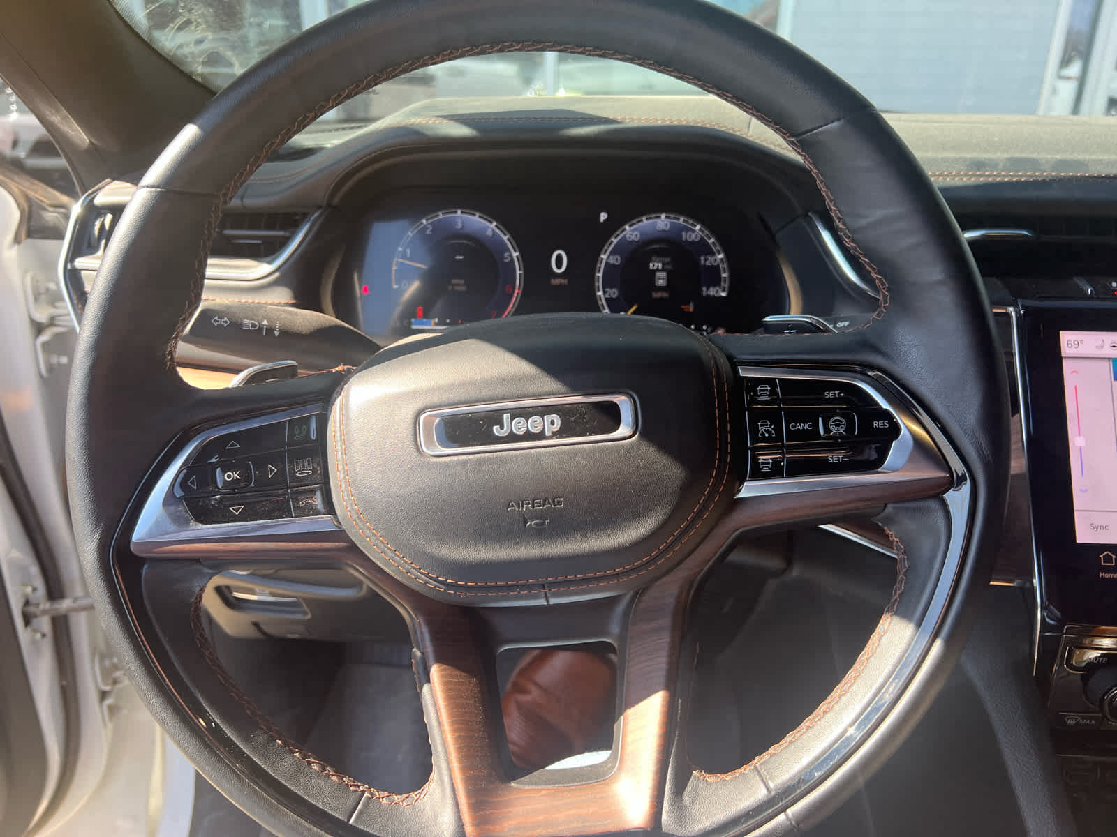 2023 Jeep Grand Cherokee L Summit 4x4