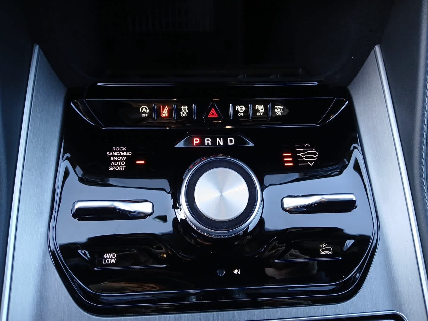 2026 Jeep Grand Wagoneer GRAND WAGONEER UPLAND 4X4