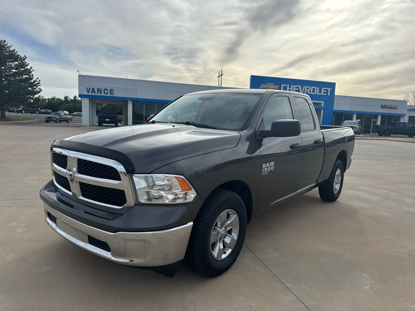 2021 RAM Ram 1500 Classic Tradesman Quad Cab 4x2 6'4' Box
