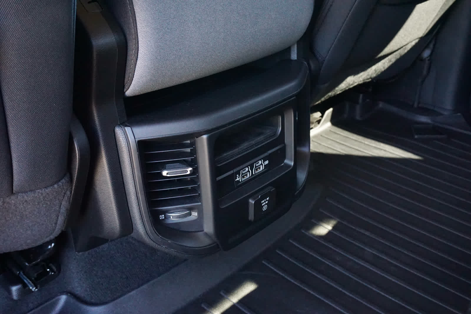2020 RAM Ram 1500 Big Horn Crew Cab 4x4 5'7' Box