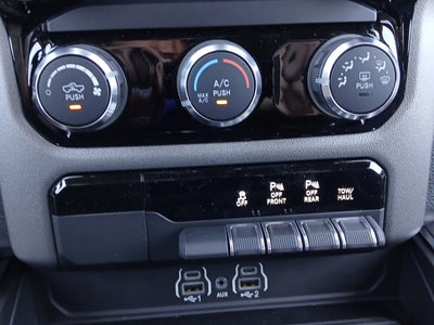2026 RAM Ram 1500 RAM 1500 EXPRESS CREW CAB 4X4 5'7' BOX