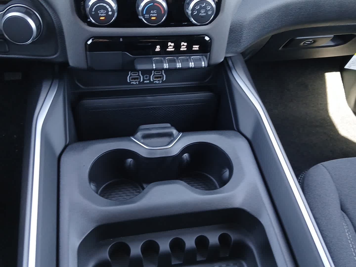 2026 RAM Ram 1500 RAM 1500 EXPRESS CREW CAB 4X4 5'7' BOX