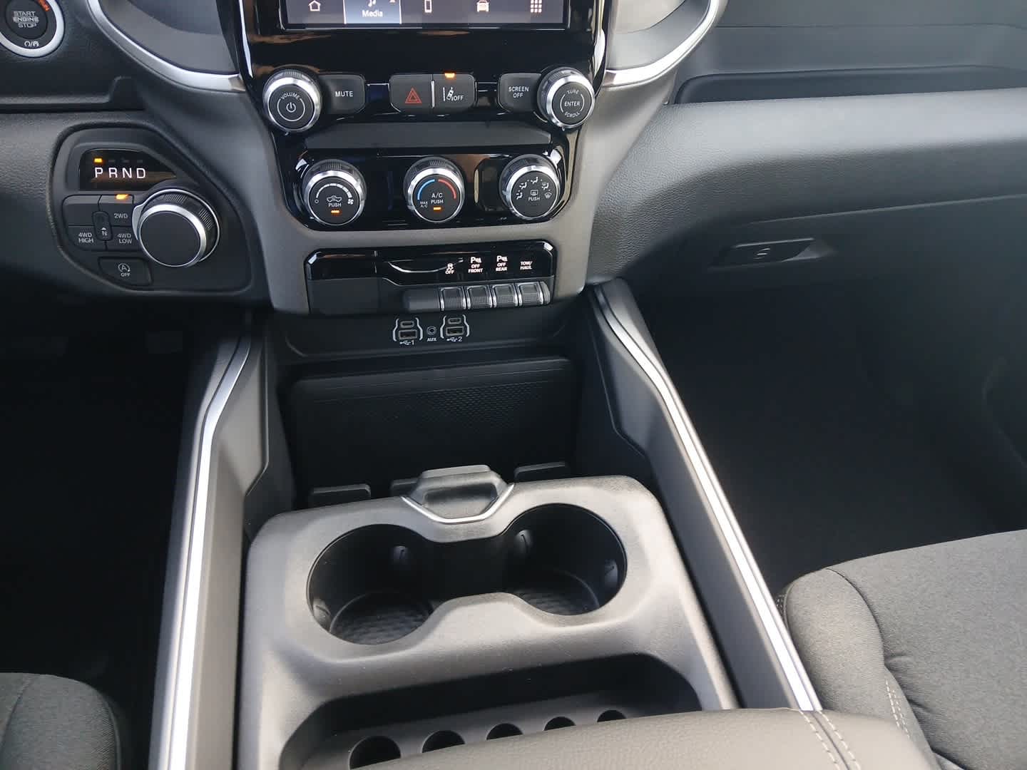 2026 RAM Ram 1500 RAM 1500 EXPRESS CREW CAB 4X4 5'7' BOX