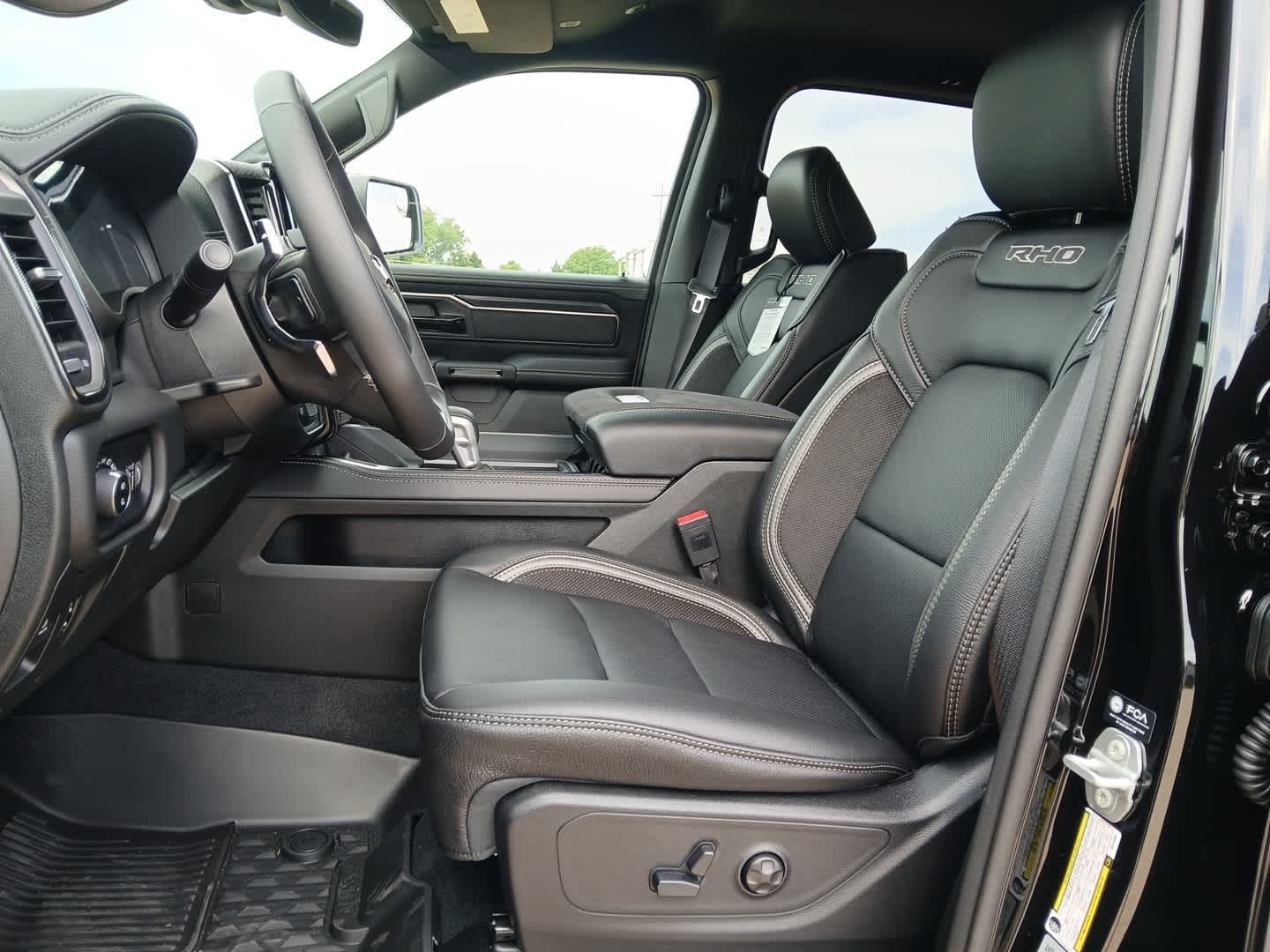 2026 RAM Ram 1500 RAM 1500 RHO CREW CAB 4X4 5'7' BOX