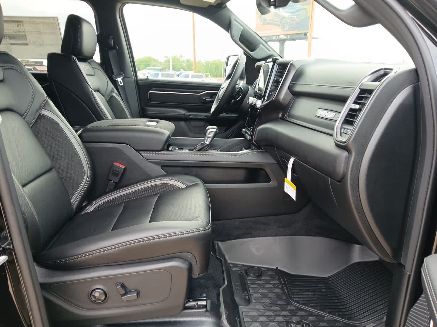 2026 RAM Ram 1500 RAM 1500 RHO CREW CAB 4X4 5'7' BOX