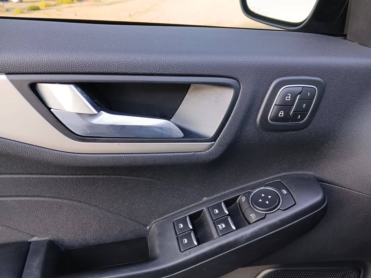 2022 Ford Escape SEL Hybrid