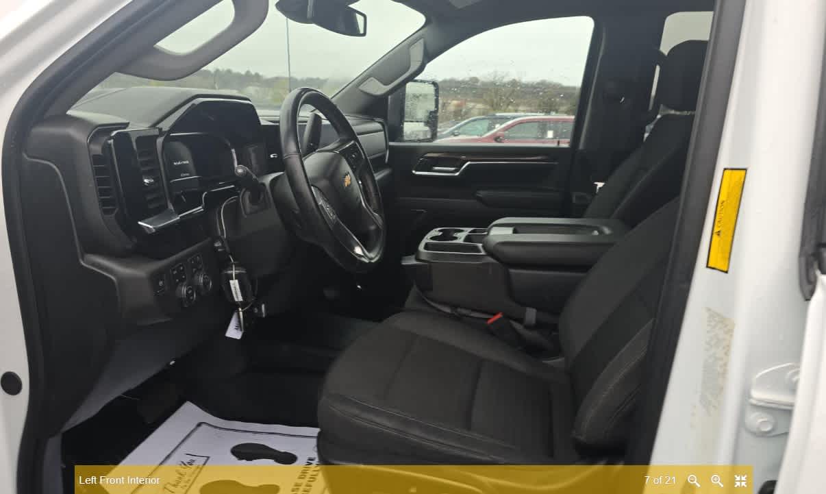 2024 Chevrolet Silverado 3500HD Chassis LT