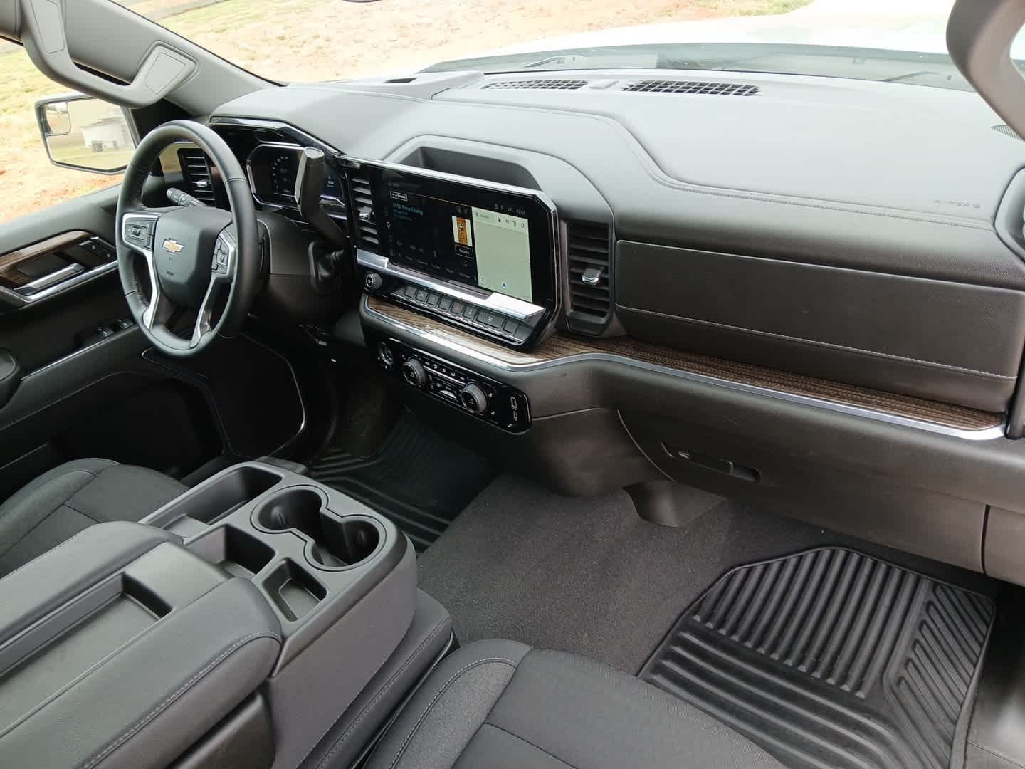 2024 Chevrolet Silverado 1500 4WD Crew Cab Short Bed LT with 2FL