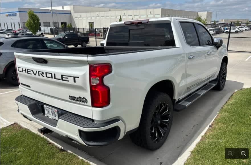 2023 Chevrolet Silverado 1500 4WD Crew Cab Short Bed High Country