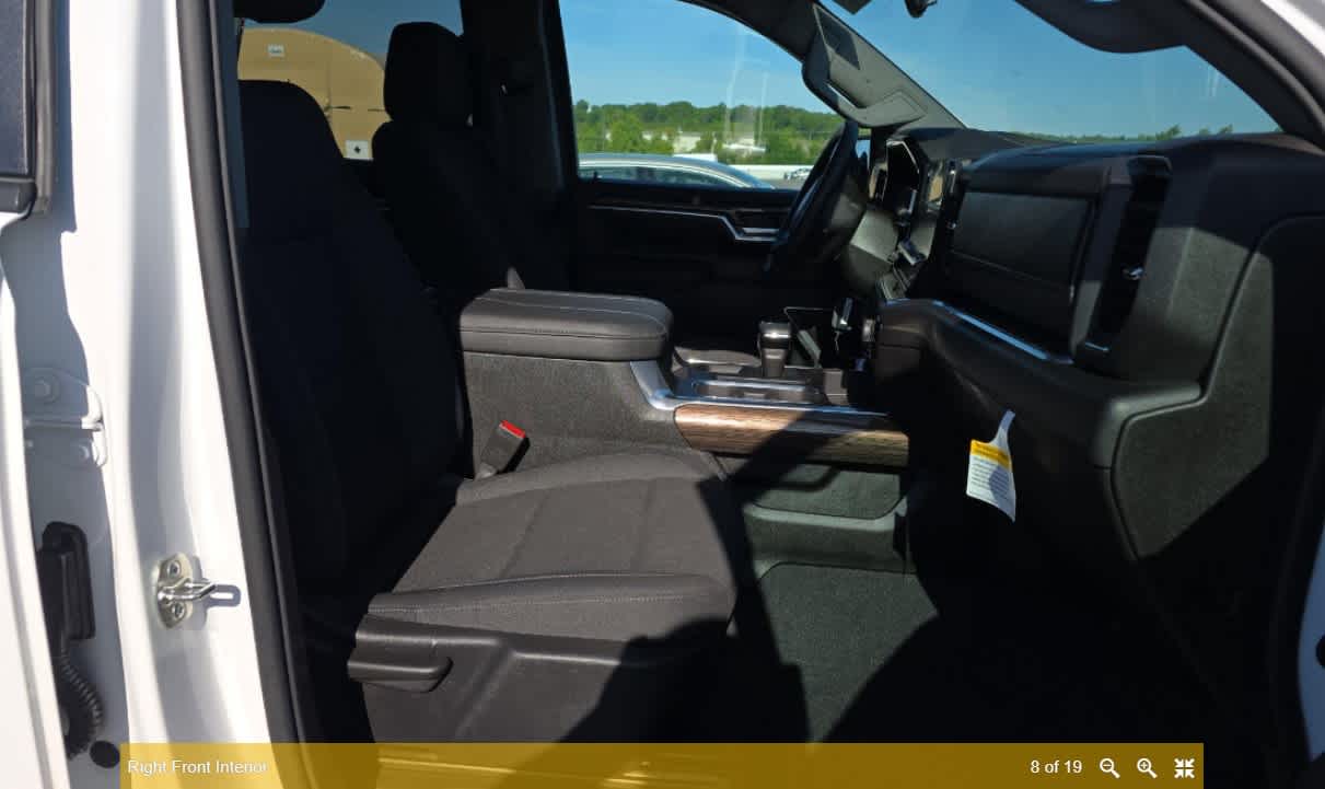 2026 Chevrolet Silverado 1500 4WD Crew Cab Standard Bed LT
