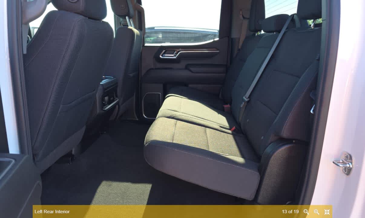 2026 Chevrolet Silverado 1500 4WD Crew Cab Standard Bed LT