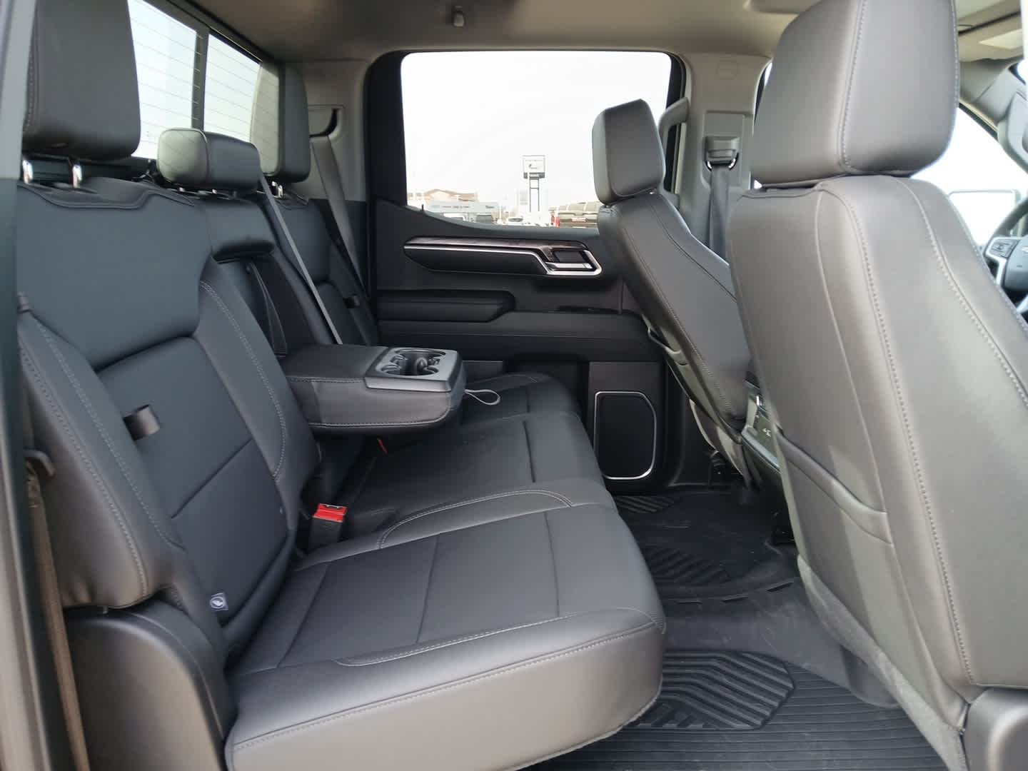 2025 Chevrolet Silverado 1500 4WD Crew Cab Short Bed LTZ