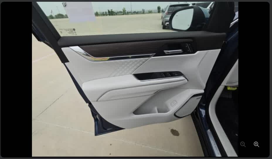2026 GMC Acadia Denali AWD