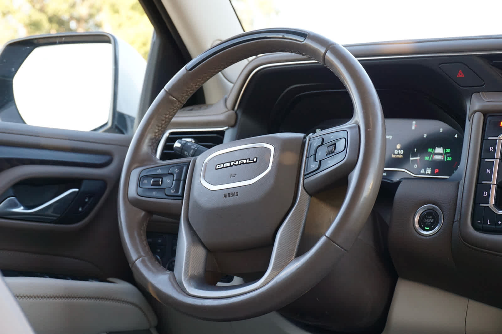 2024 GMC Yukon 4WD Denali