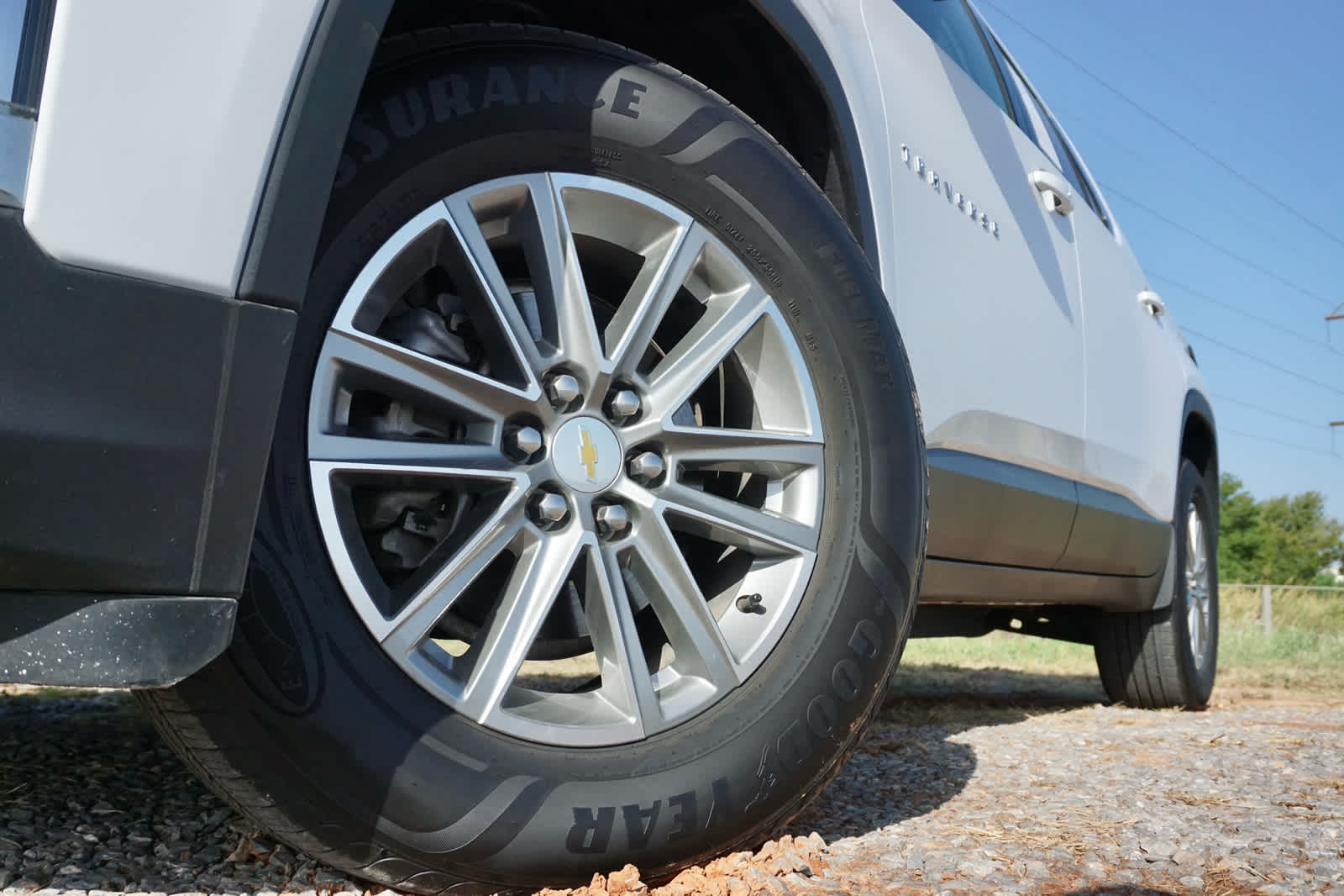 2023 Chevrolet Traverse FWD LT Leather