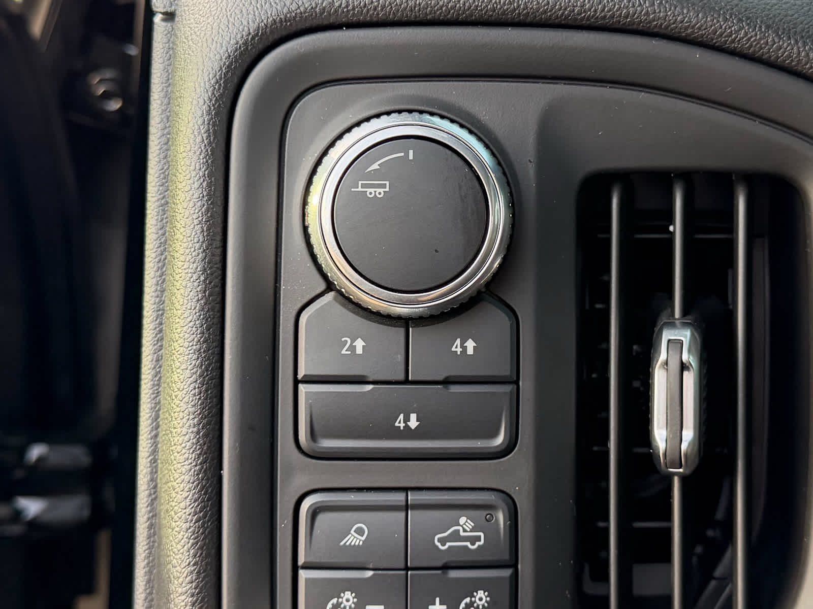 2024 GMC Sierra 2500HD 4WD Crew Cab Standard Bed Pro