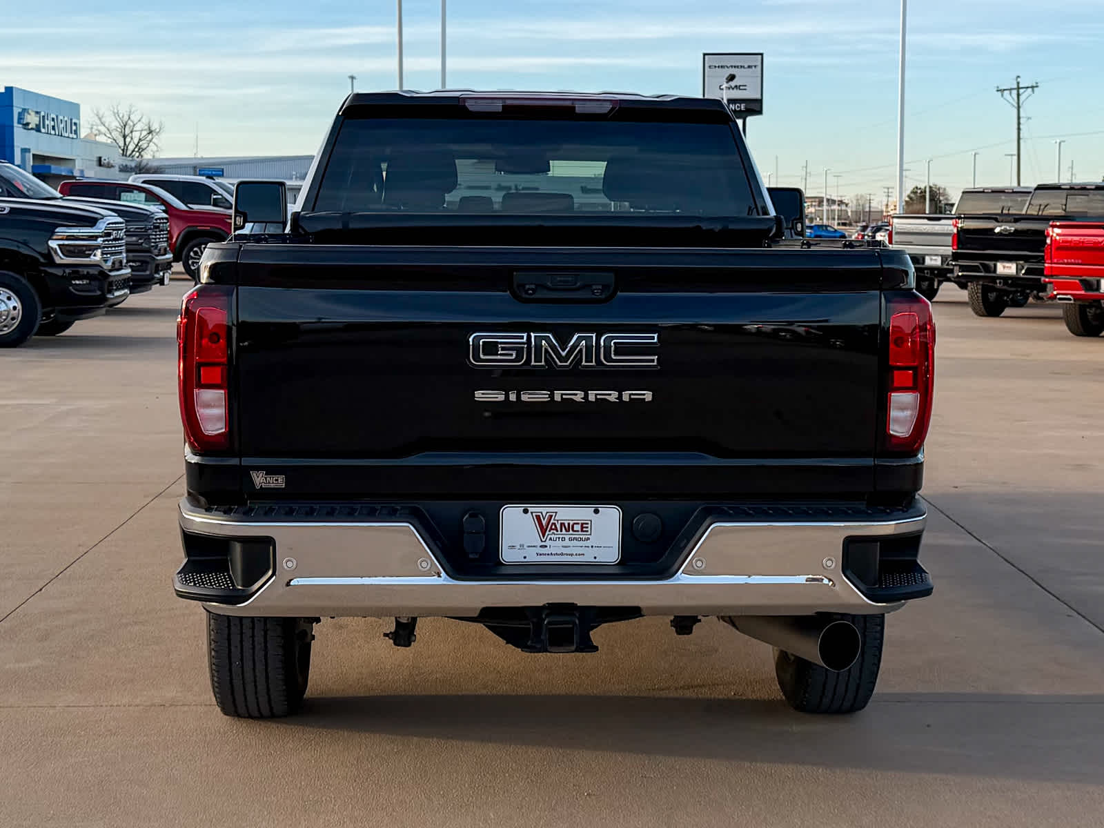 2024 GMC Sierra 2500HD 4WD Crew Cab Standard Bed Pro