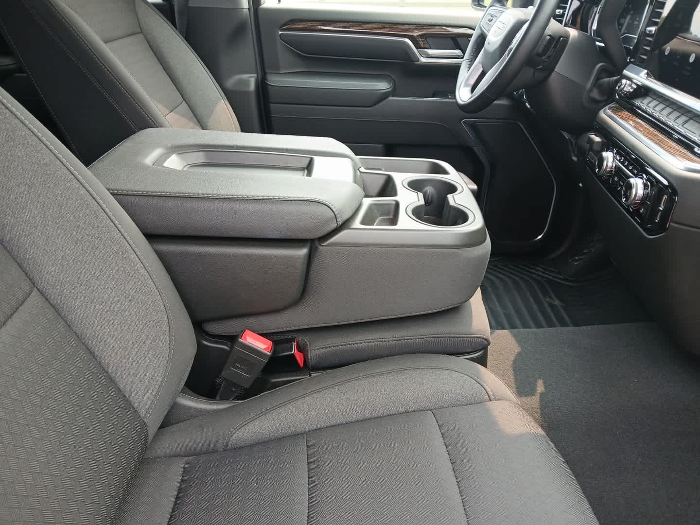 2024 GMC Sierra 2500HD 4WD Crew Cab Standard Bed SLE