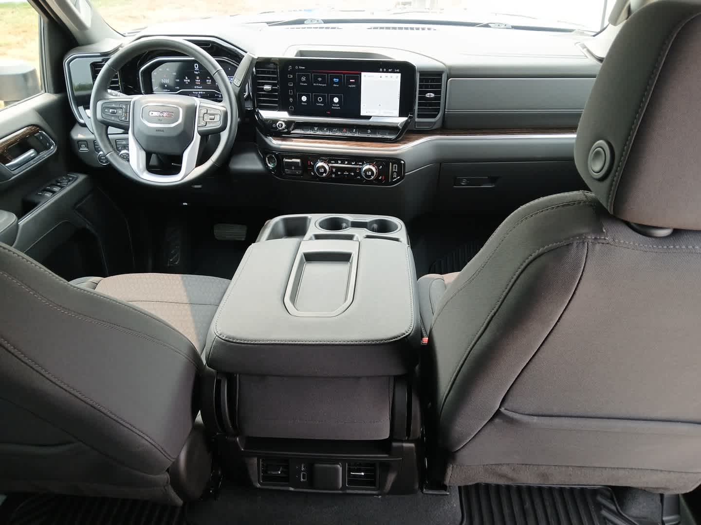 2024 GMC Sierra 2500HD 4WD Crew Cab Standard Bed SLE