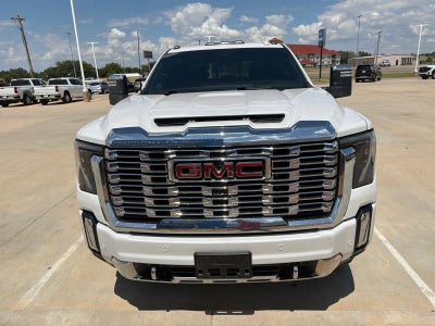2024 GMC Sierra 2500HD 4WD Crew Cab Standard Bed Denali