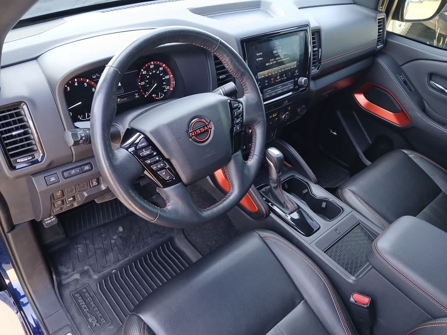 2023 Nissan Frontier Crew Cab PRO-4X 4x4