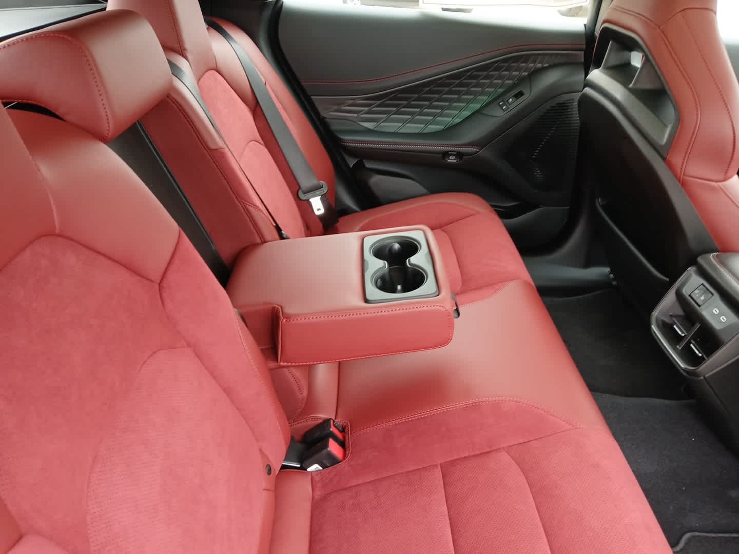 2026 Dodge Charger CHARGER R/T PLUS 4-DOOR AWD
