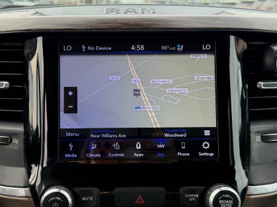 2020 RAM 3500 Laramie Crew Cab 4x4 8' Box