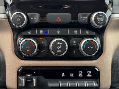 2020 RAM 3500 Laramie Crew Cab 4x4 8' Box