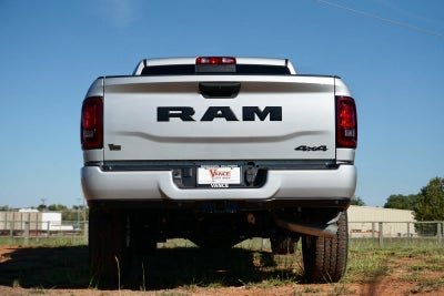2027 RAM Ram 2500 RAM 2500 BLACK EXPRESS CREW CAB 4X4 6'4' BOX