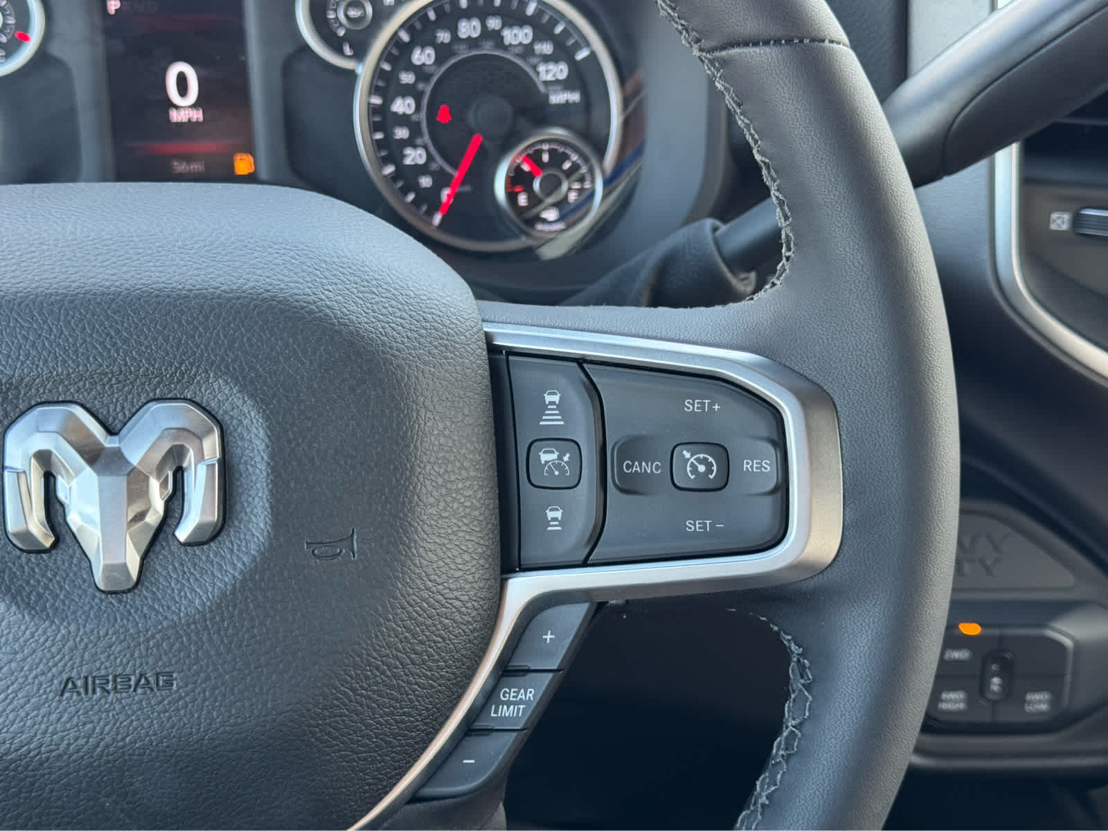 2025 RAM Ram 2500 RAM 2500 BIG HORN CREW CAB 4X4 6'4' BOX