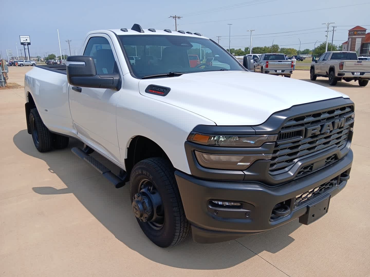 2026 RAM Ram 3500 RAM 3500 TRADESMAN REGULAR CAB 4X4 8' BOX