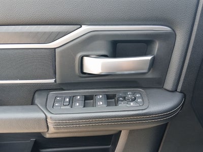 2025 RAM 3500 Big Horn Crew Cab 4x4 8' Box