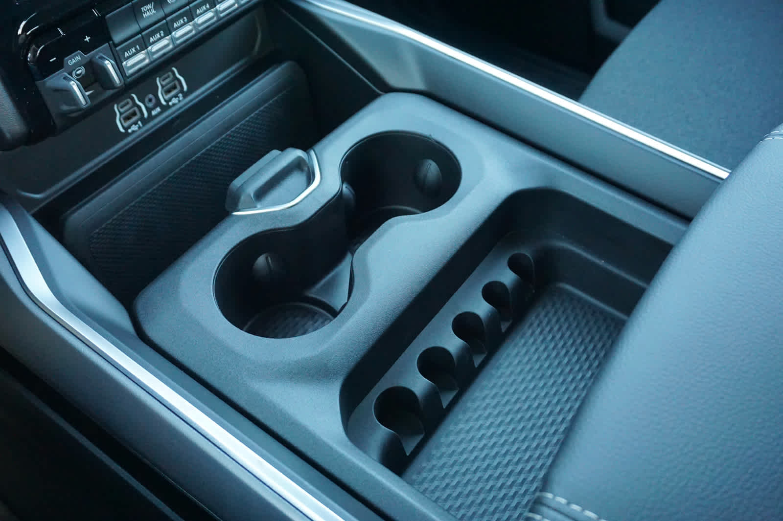 2027 RAM Ram 3500 RAM 3500 BIG HORN CREW CAB 4X4 8' BOX