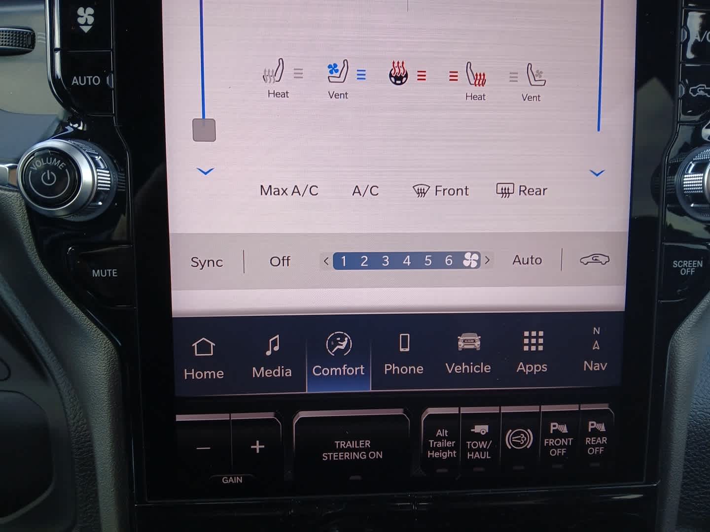 2026 RAM Ram 3500 RAM 3500 LARAMIE MEGA CAB 4X4 6'4' BOX