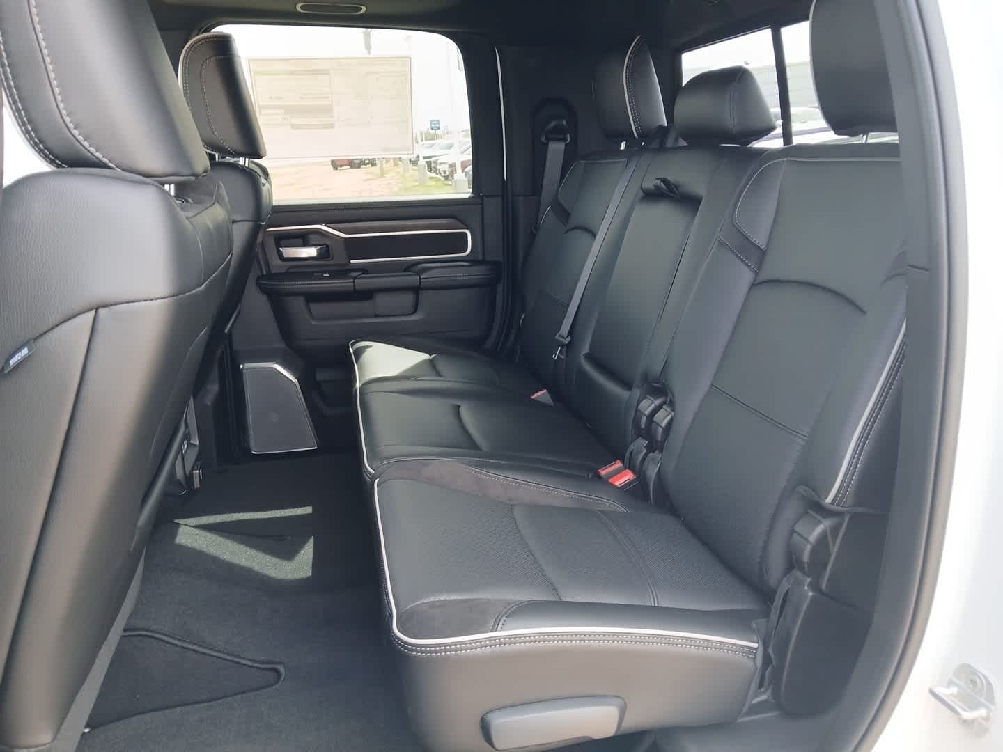 2026 RAM Ram 3500 RAM 3500 LARAMIE MEGA CAB 4X4 6'4' BOX