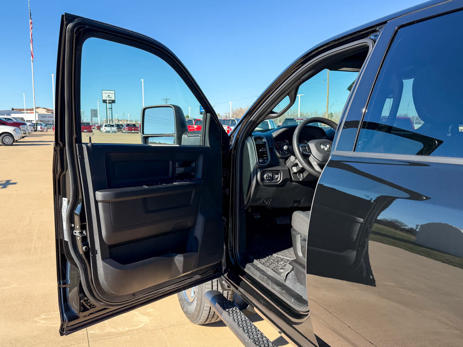 2026 RAM Ram 2500 RAM 2500 TRADESMAN CREW CAB 4X4 6'4' BOX