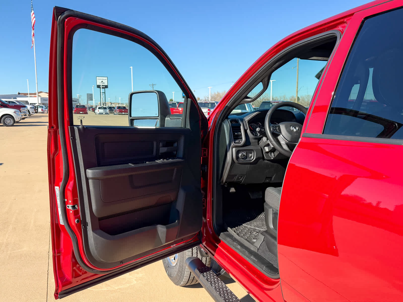 2026 RAM Ram 2500 RAM 2500 TRADESMAN CREW CAB 4X4 6'4' BOX