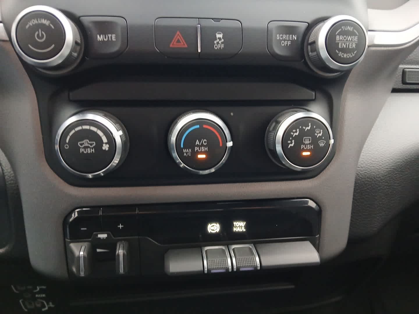 2024 RAM Ram 2500 Big Horn Crew Cab 4x4 6'4' Box