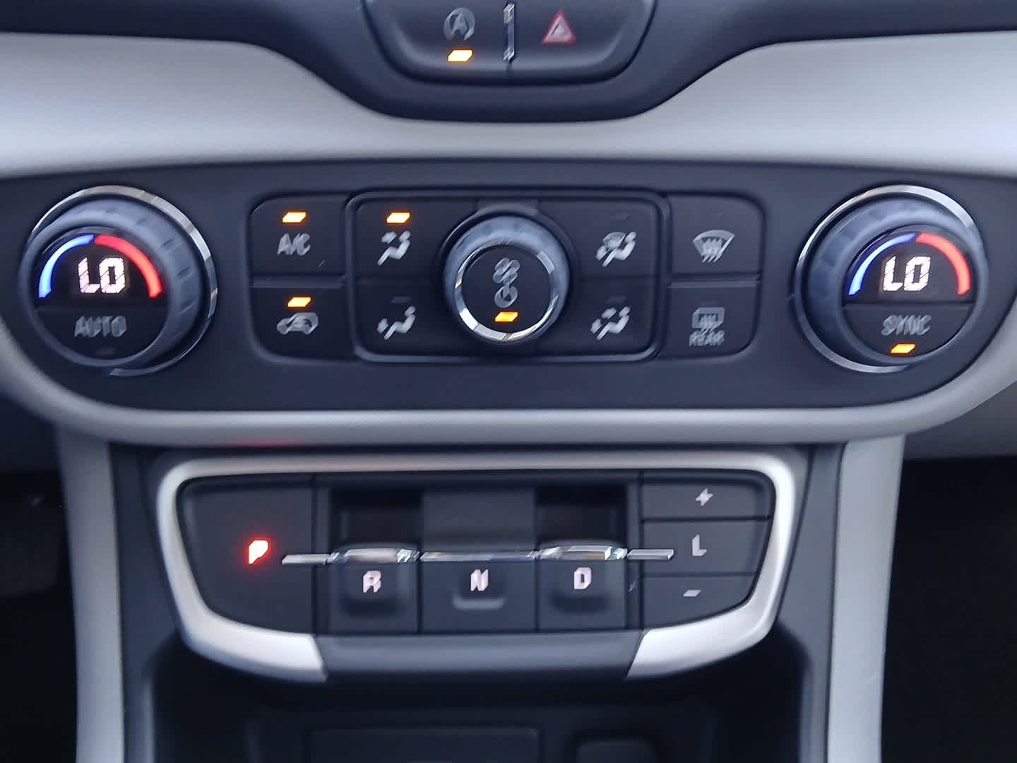 2024 GMC Terrain FWD SLE