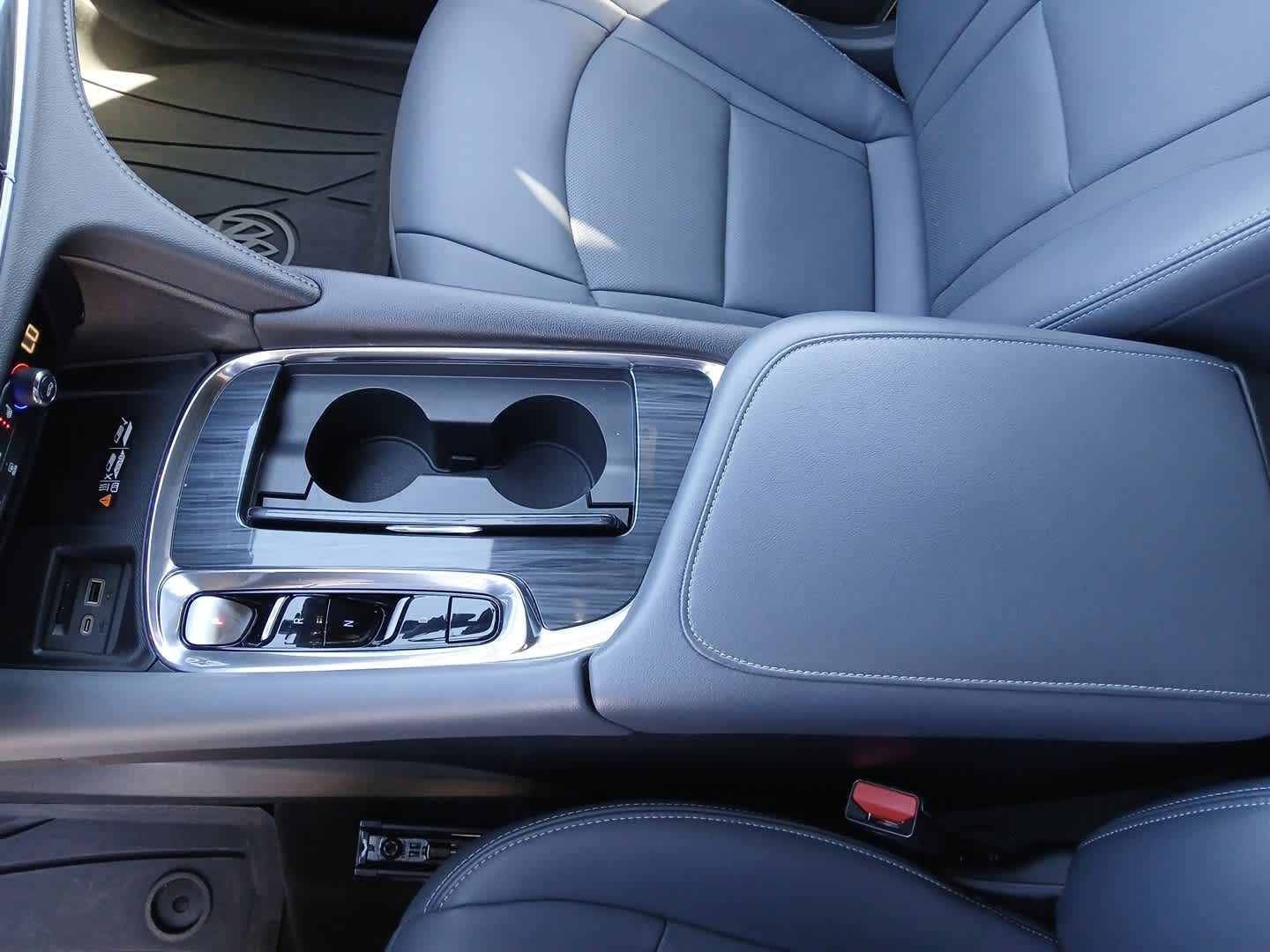 2023 Buick Enclave Essence AWD