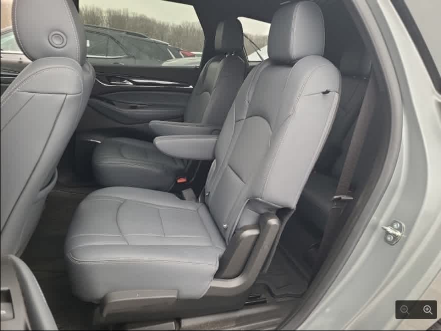 2023 Buick Enclave Essence AWD