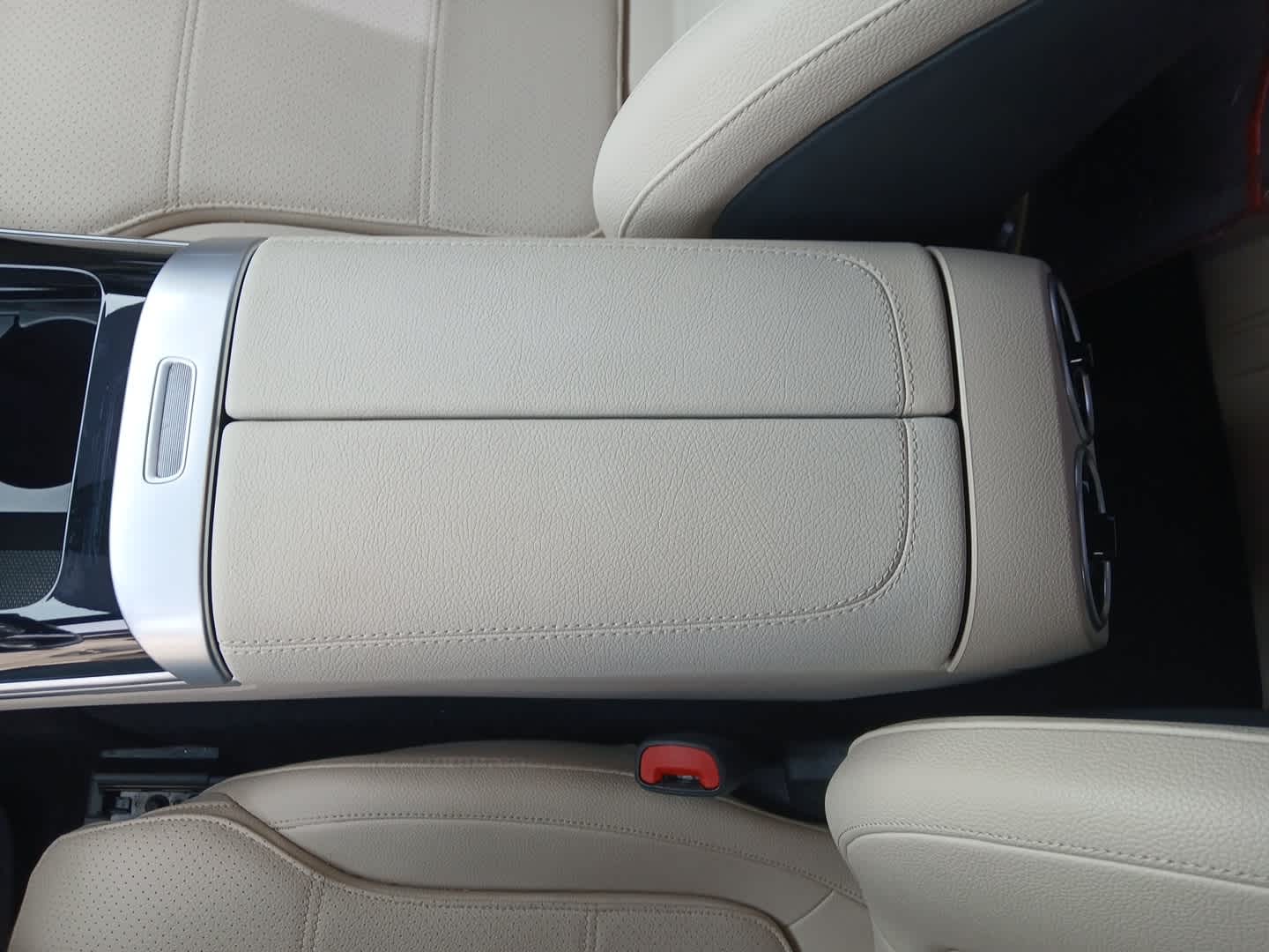 2025 Mercedes-Benz C 300 C 300